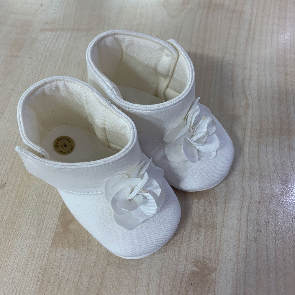 
  Schuhe aus der Ambarabà Kinderkleidungslinie, aus sehr weichen Materialien und
  mit Handwerks...