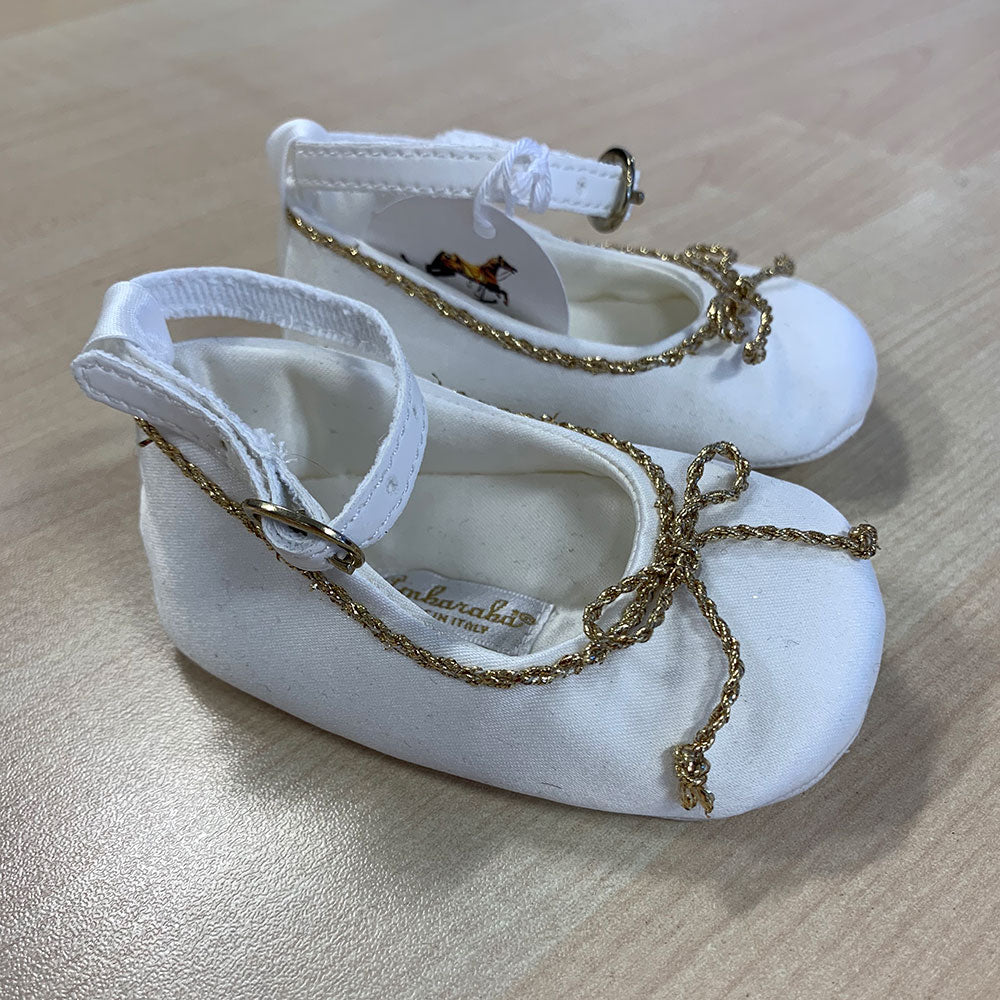 
  Schuhe aus der Ambarabà Kinderkleidungslinie, aus sehr weichen Materialien und
  mit Handwerks...