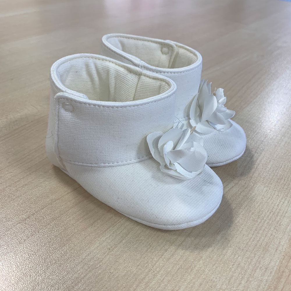 
  Schuhe aus der Ambarabà Kinderkleidungslinie, aus sehr weichen Materialien und
  mit Handwerks...