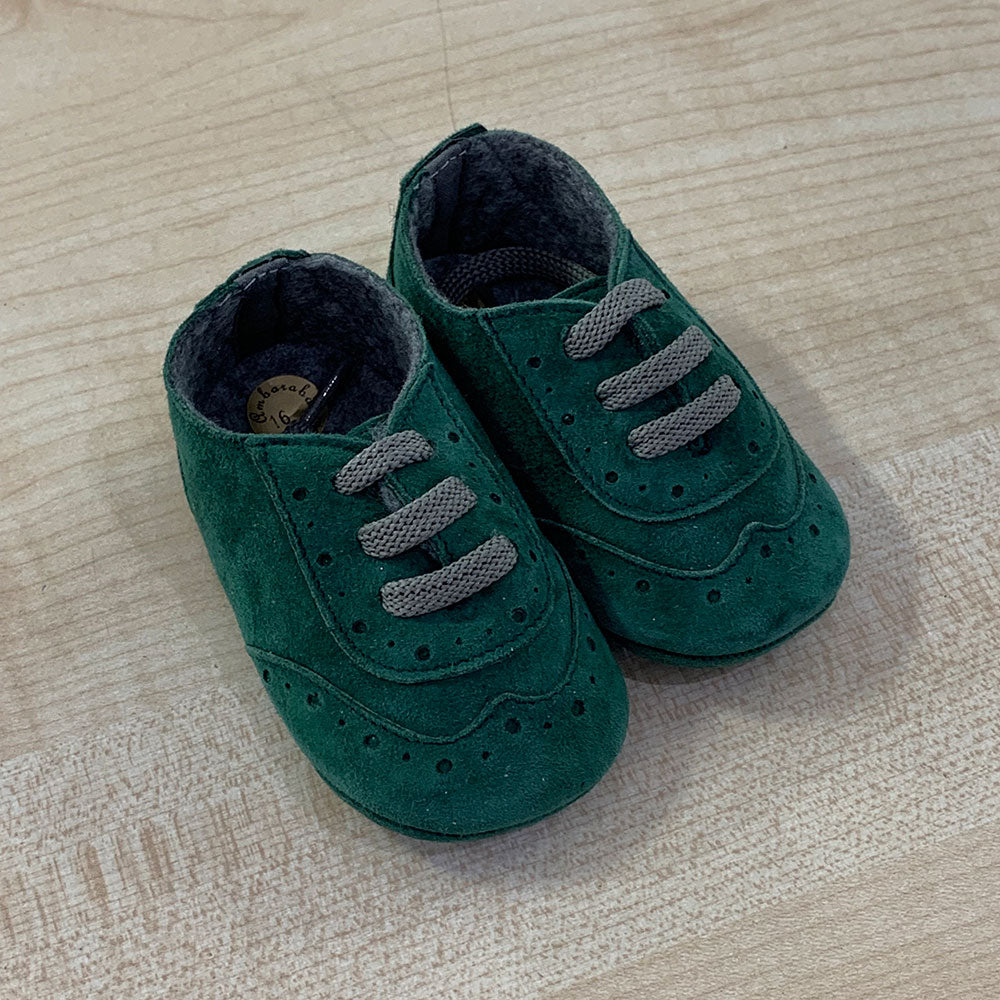 
  Schuhe aus der Ambarabà Kinderkleidungslinie, aus sehr weichen Materialien und
  mit Handwerks...