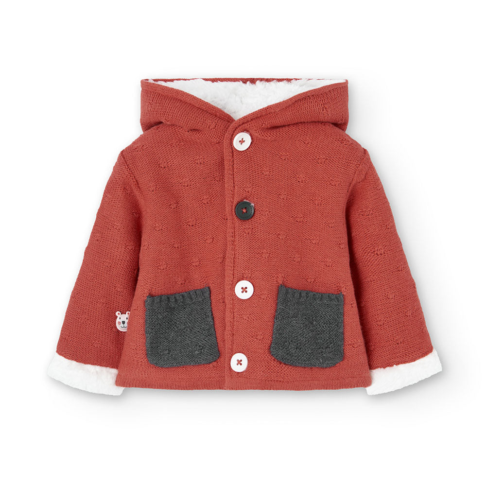 Strickjacke aus der Boboli Kinderbekleidungslinie, mit Wollfutter und kleinen Taschen auf der Vor...