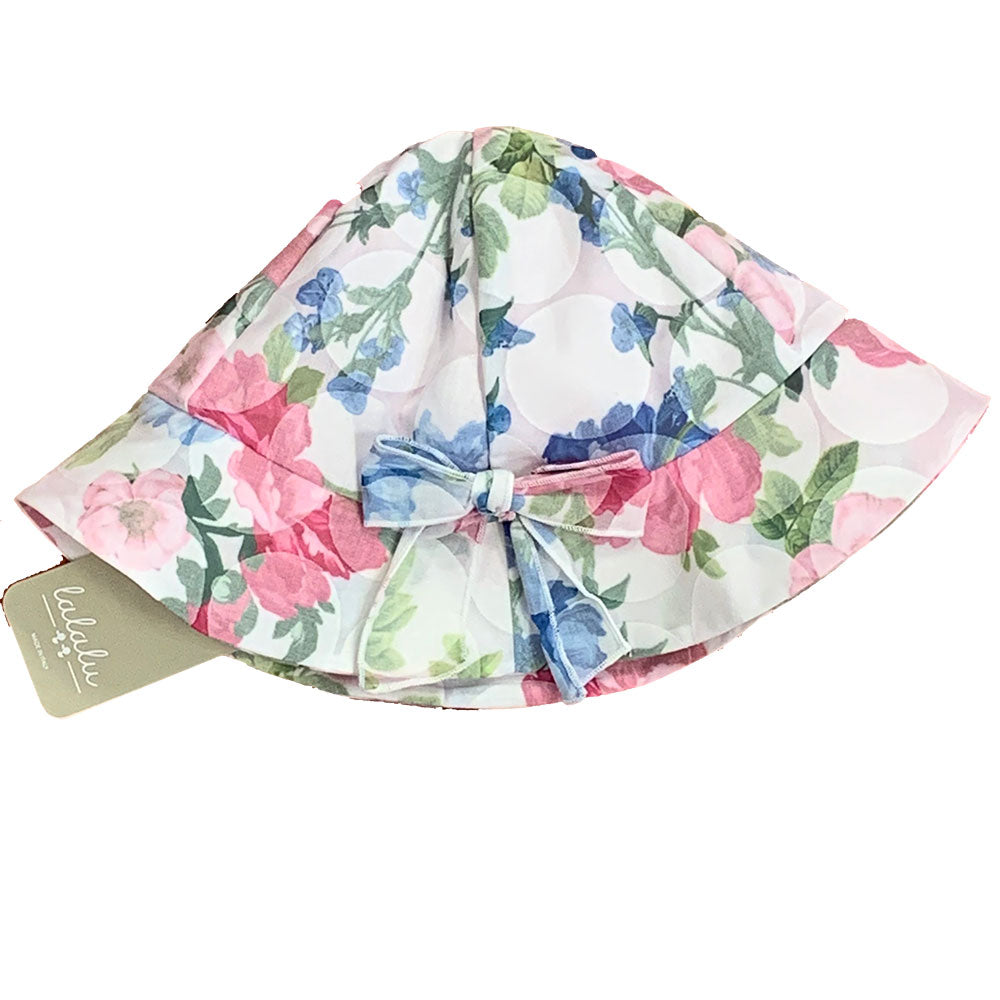 
Bucket Hat aus der Lalalù Girl's Clothing Line, mit Blumenmuster und Baumwollfutter.

 
Zusammen...