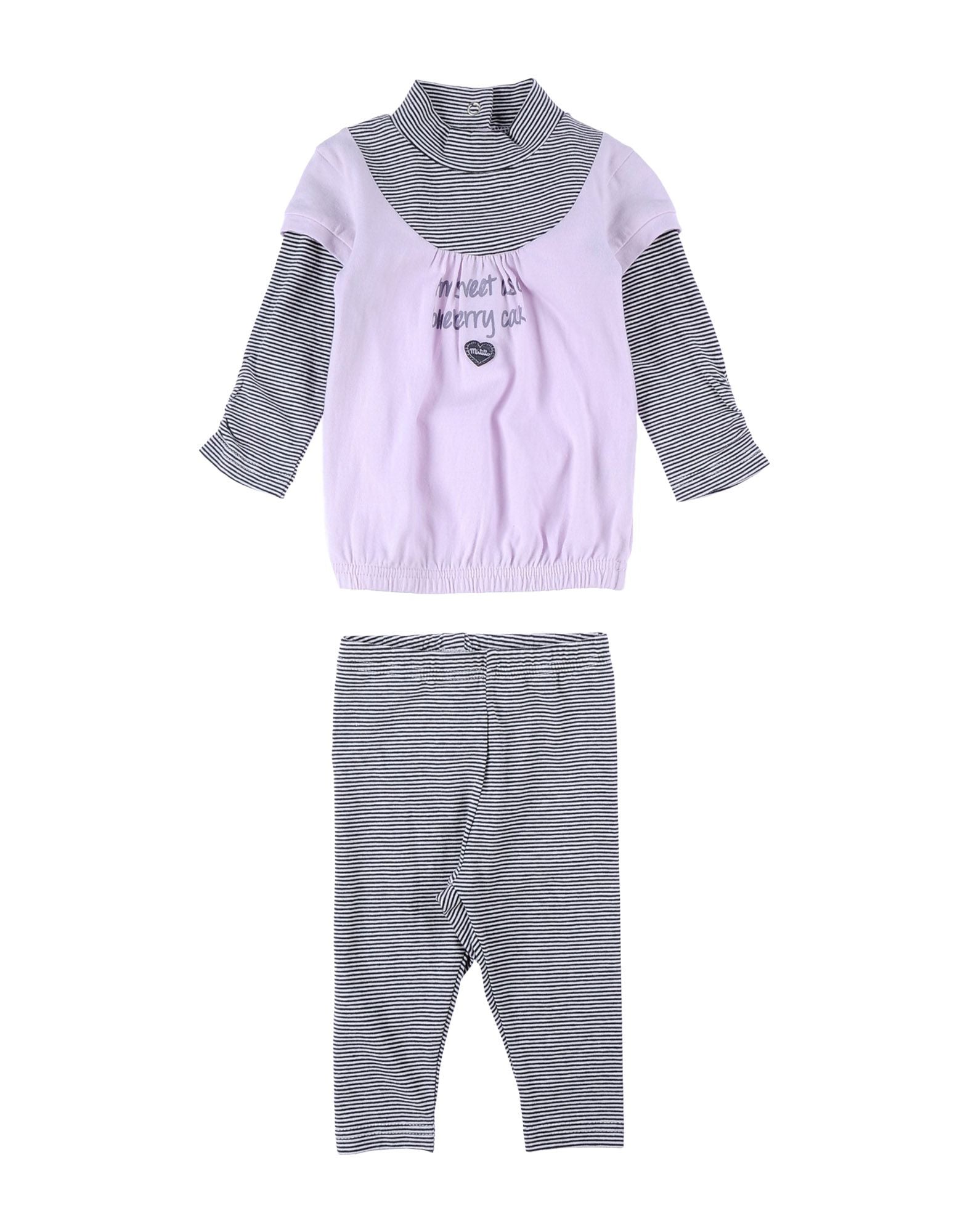 
  Zweiteiliges Set der Mirtillo Girl Clothing Line, bestehend aus Leggings
  gestreiftes und Max...