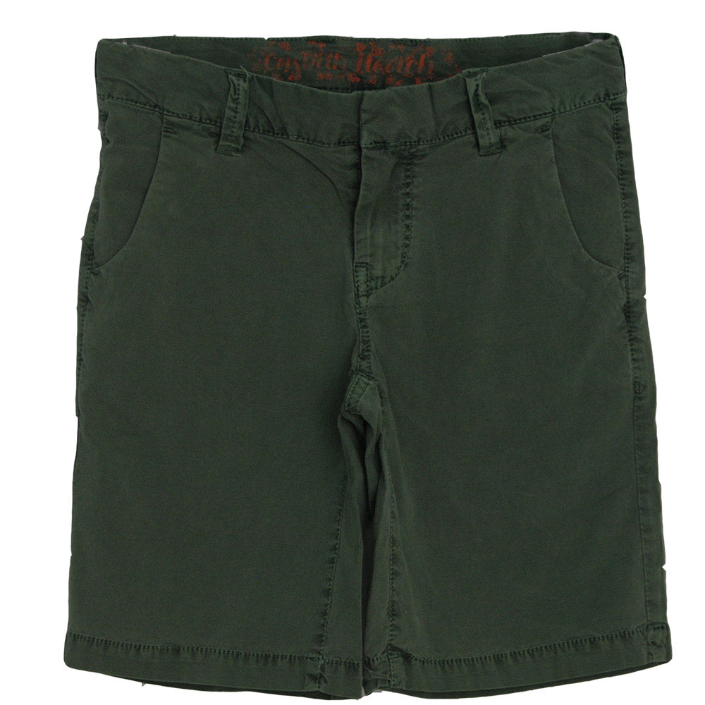 
  Bermudashorts aus der Silvian Heach Kinderkleidungslinie. Einfarbig mit Taschen
  auf den Hüft...