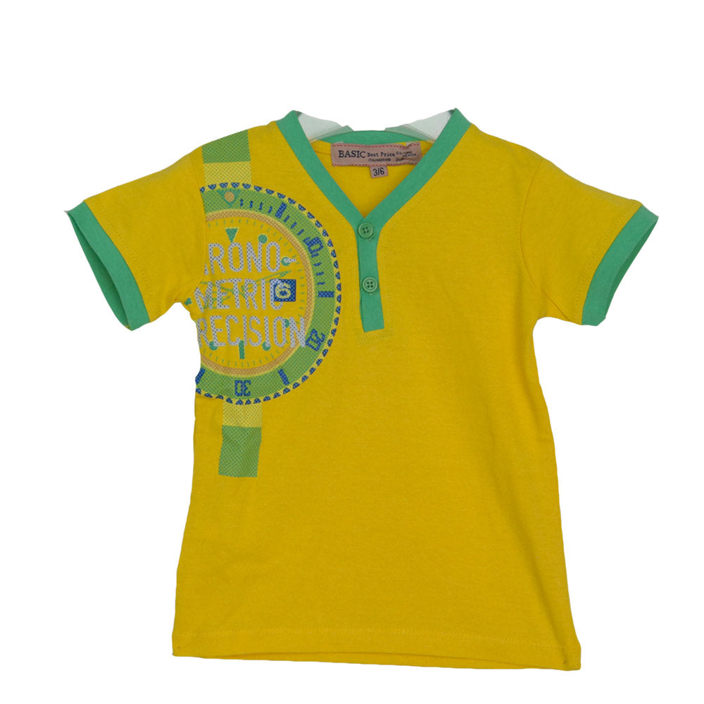 
  Zweiteiliger Anzug aus der Kinderkleidungslinie Silvian Heach. Solides T-Shirt
  Uni mit Aufdr...