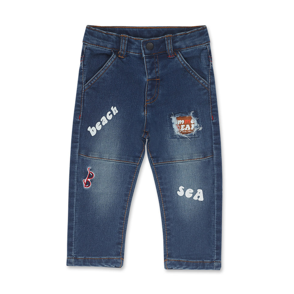 
Jeans aus der Tuc Tuc Children's Clothing Line, mit verstellbarer Taillenweite und Stoffapplikat...