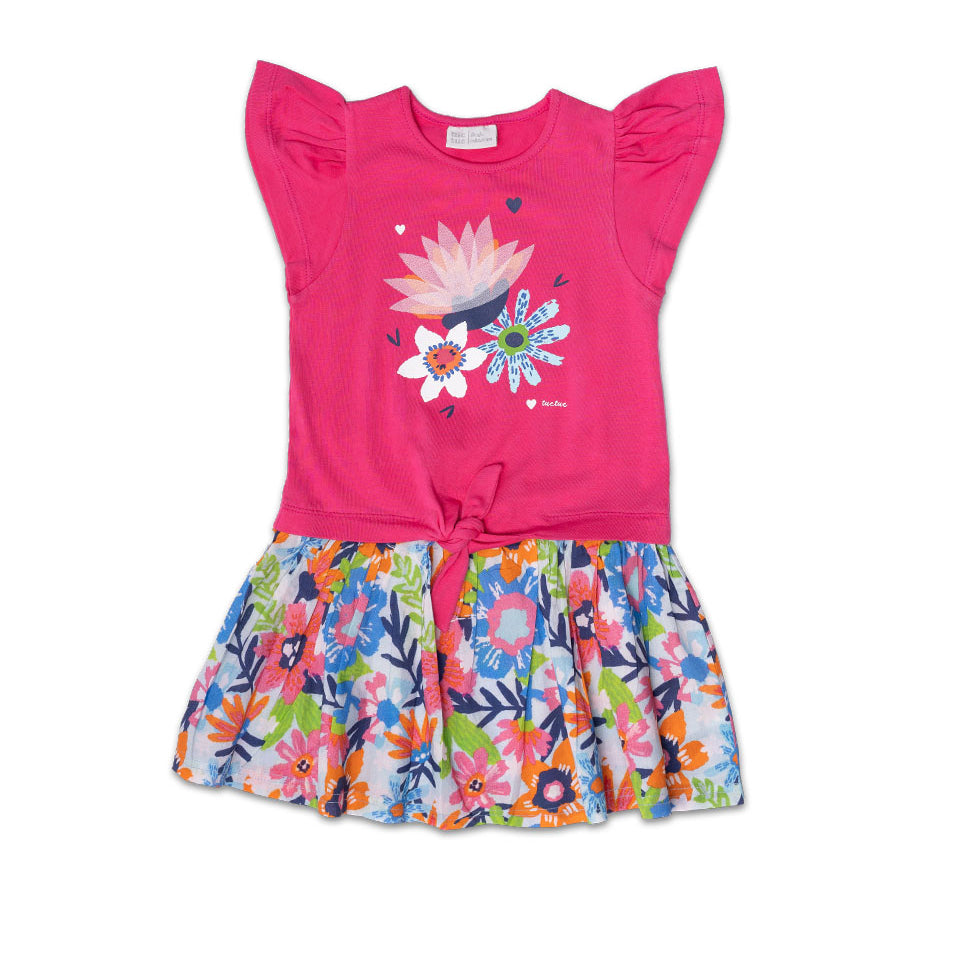 
Kleines Kleid aus der Tuc Tuc Children's Clothing Line, mit Puffärmeln und farbigem Aufdruck auf...